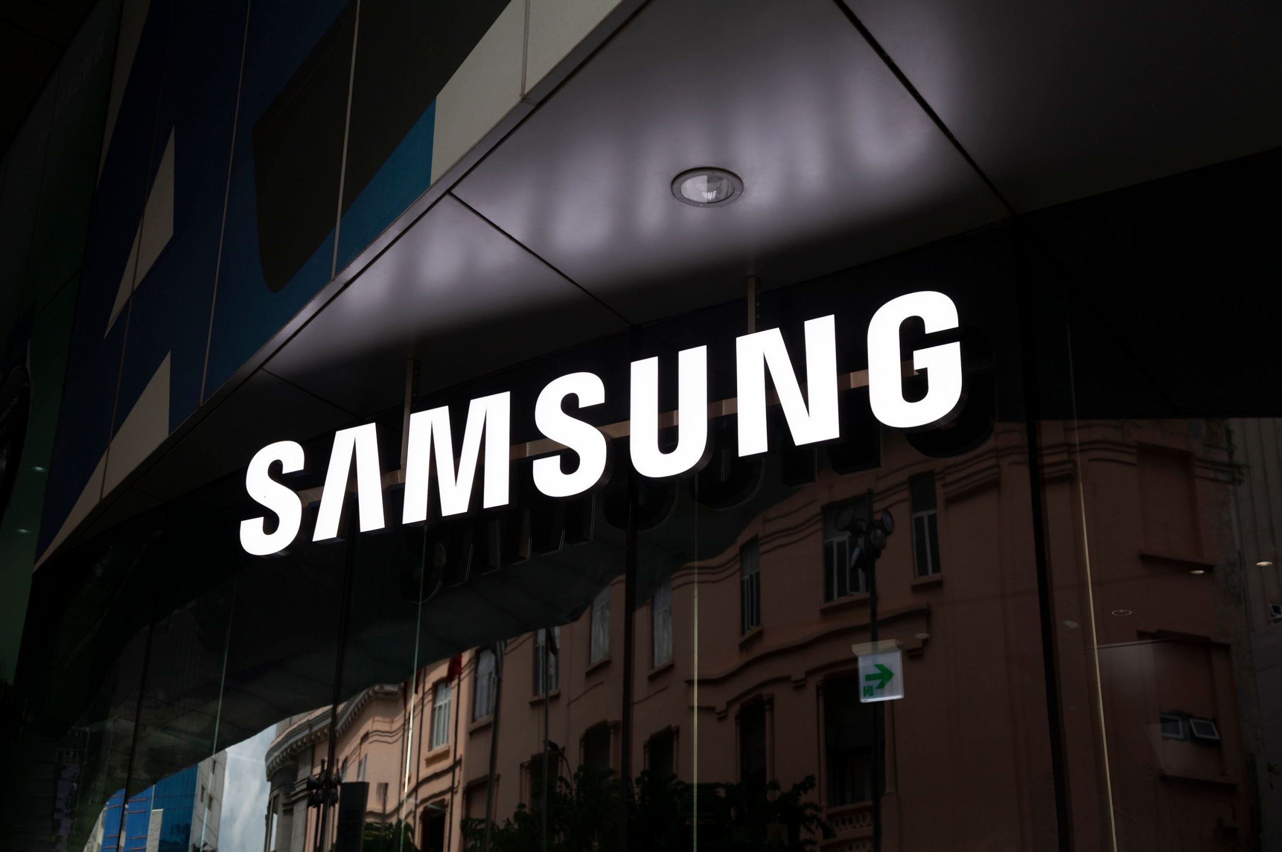 Goodbye Apple, Samsung Takes A Leap Ahead